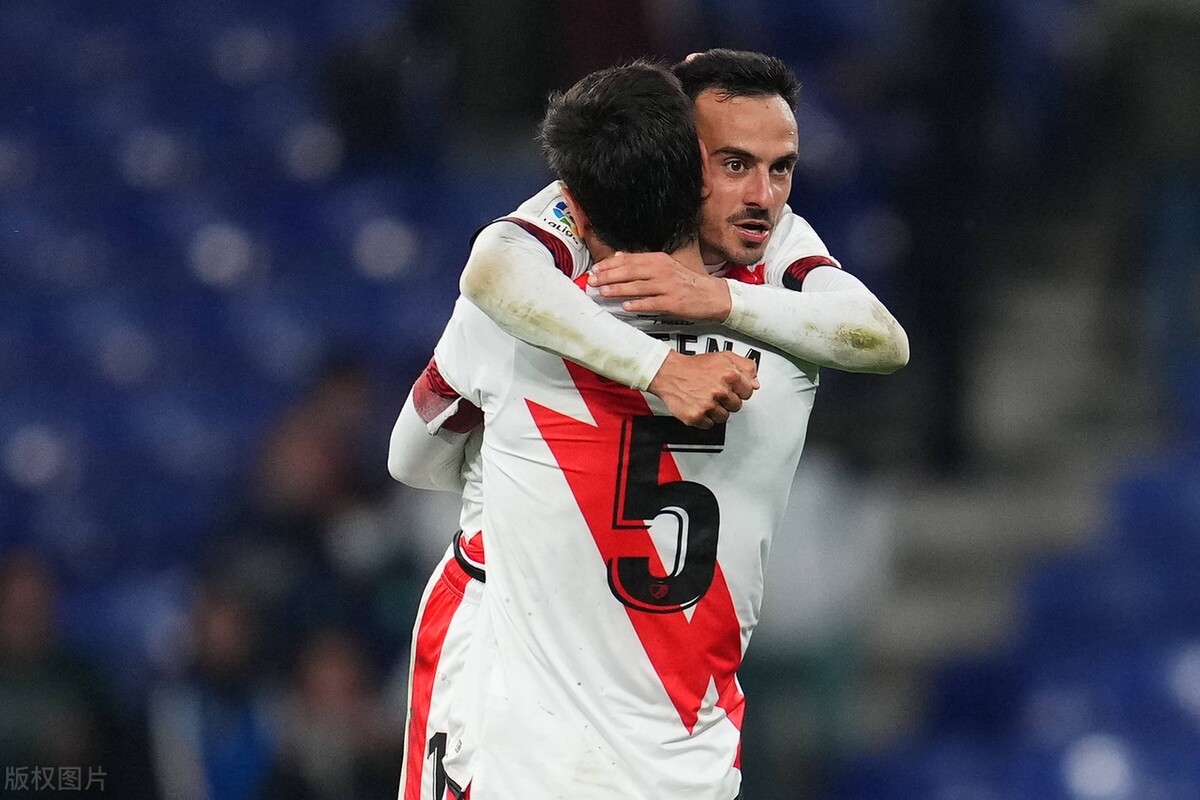 九游-今夜突围战来临，塞维利亚围绕欧篮联绝杀压哨，引发热议，球探报告显示潜力(皇马12瓦伦西亚回放)